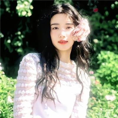 比基尼琼斯和爱的圣殿